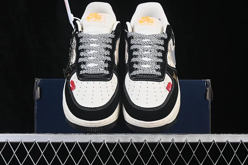 All categories Nk Air Force 1 Air Force series Nk Air Force 1 Low Air Force low-top Nike Air Force 1'07 Low black and white contrast Air Force 1 low-top casual sneakers KL1688-006